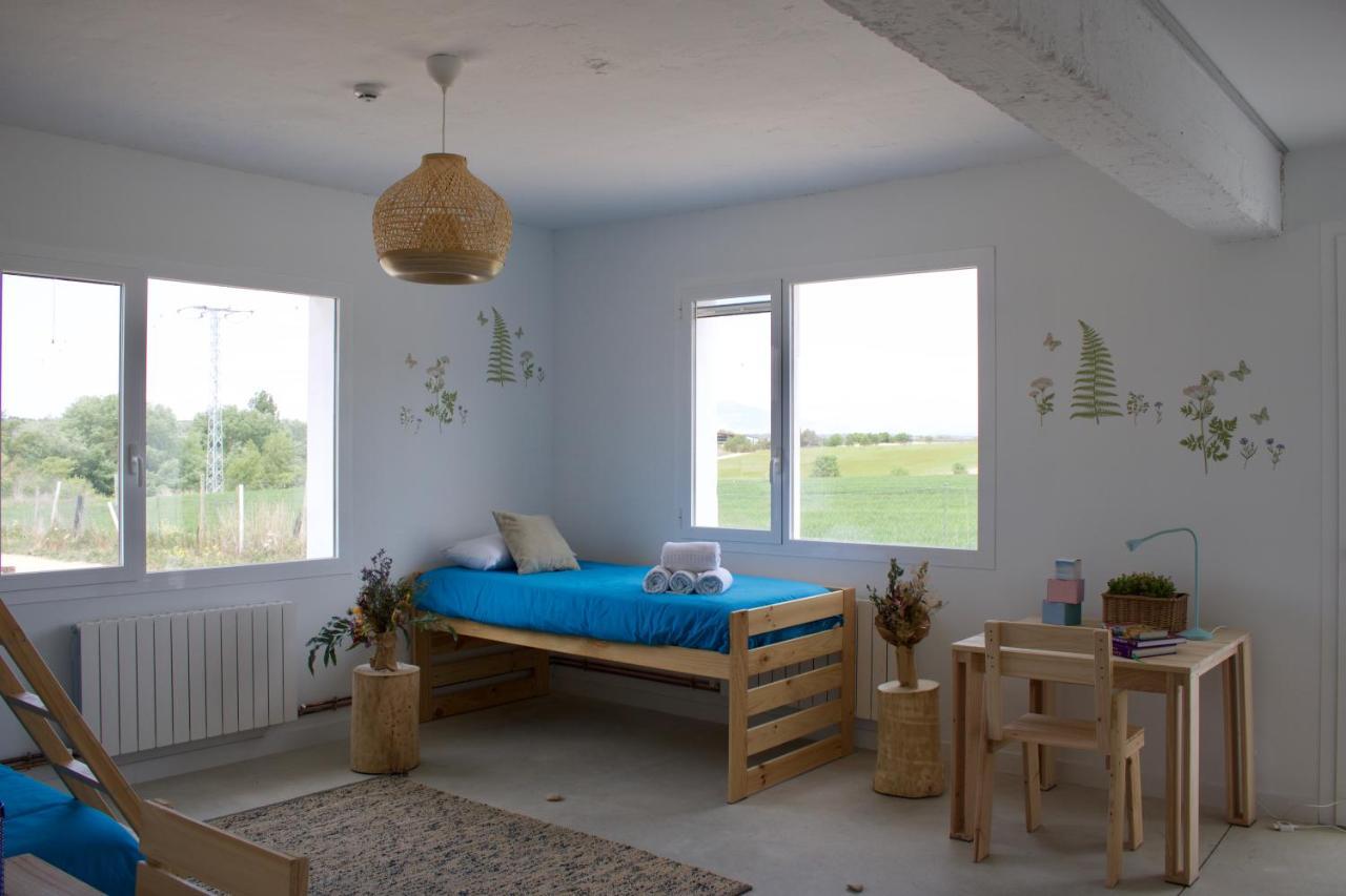 Entheos Hostel Lerin Buitenkant foto