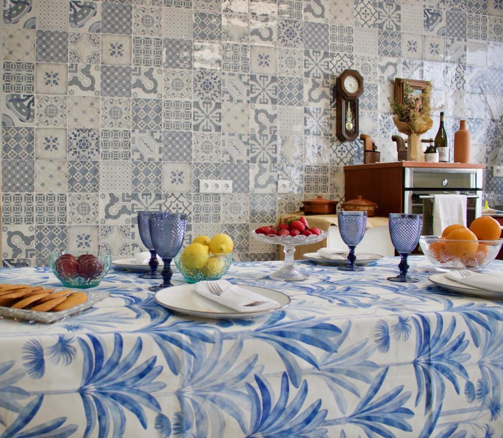 Entheos Hostel Lerin Buitenkant foto