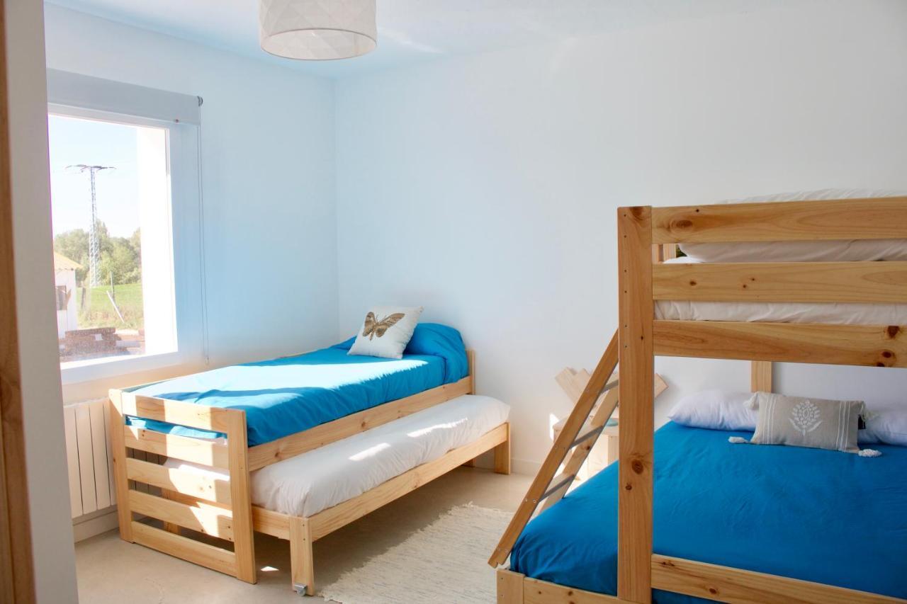 Entheos Hostel Lerin Buitenkant foto
