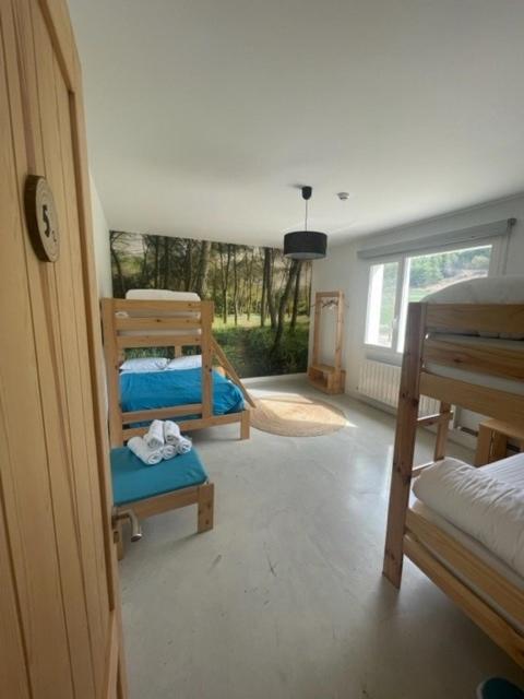 Entheos Hostel Lerin Buitenkant foto