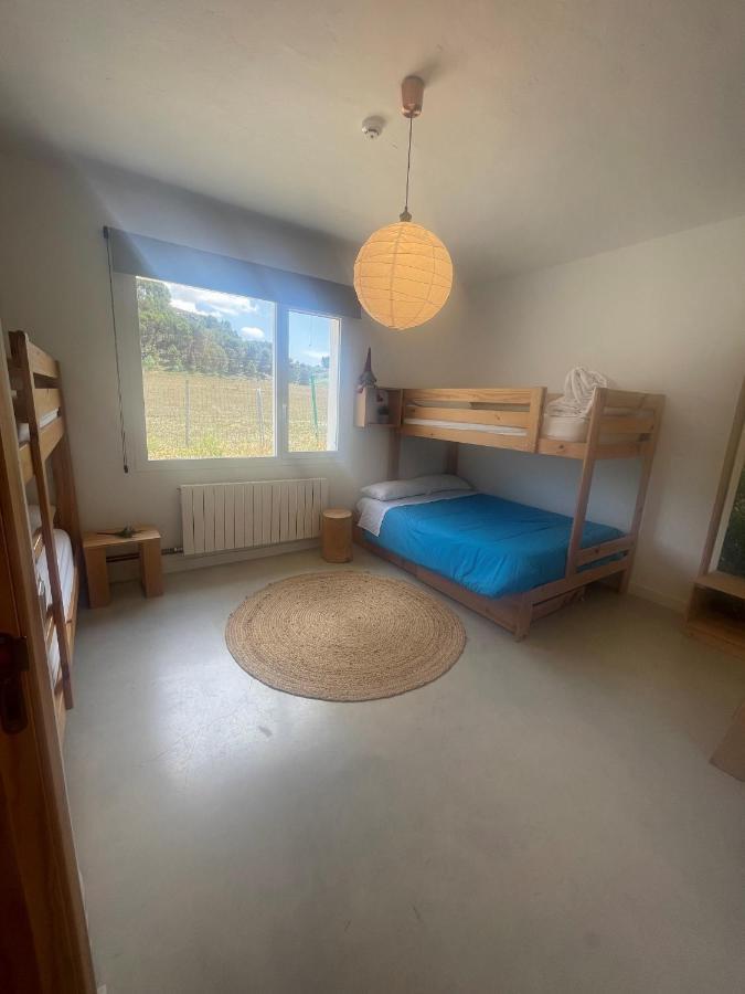 Entheos Hostel Lerin Buitenkant foto