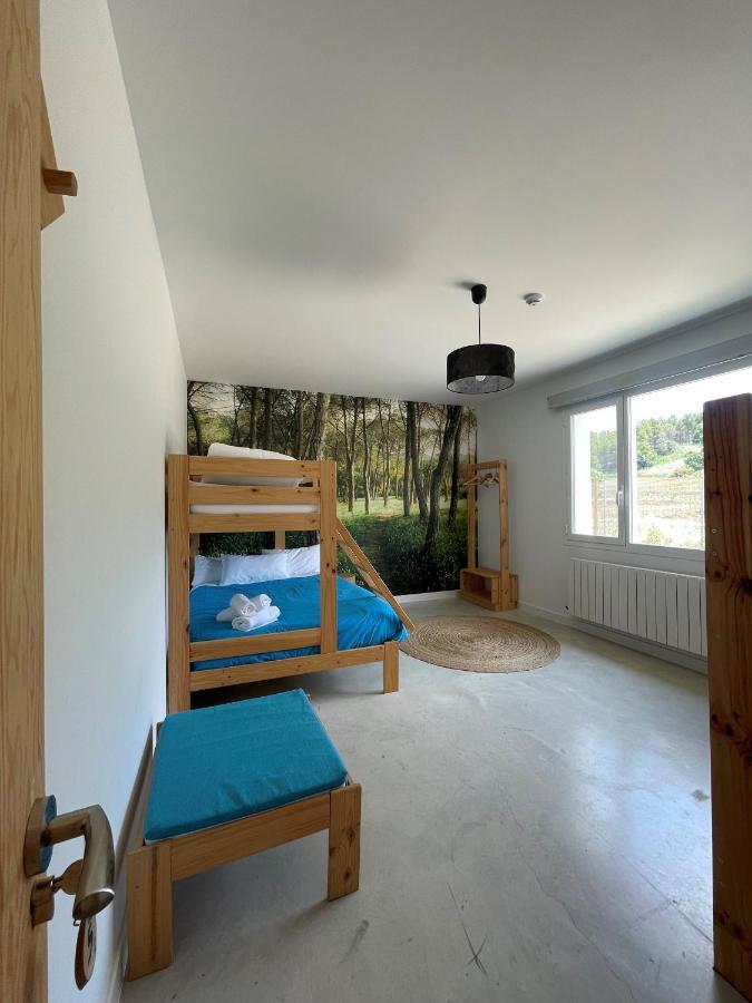 Entheos Hostel Lerin Buitenkant foto